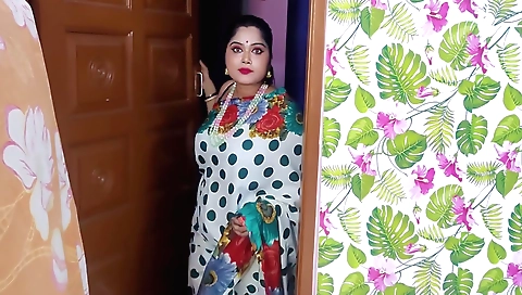 Big ass stepsister fucks her lover in amateur porn