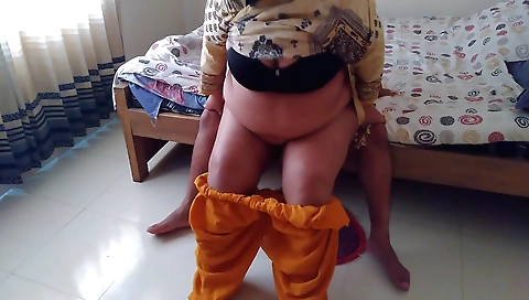 Busty indian stepmom shows her ass in a big cock video