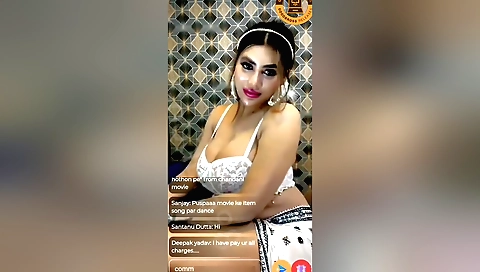 Amateur brunette with huge tits shows her body on web cam