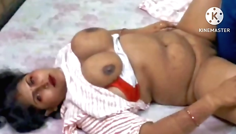 Hot brunette with a hot ass and big boobs in hd porn video