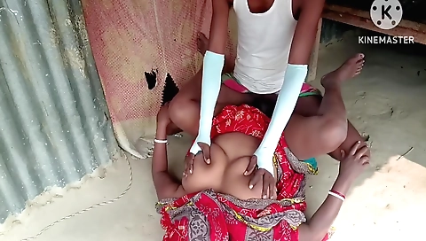 Amateur brunette chick with big tits gets fucked in the missionary