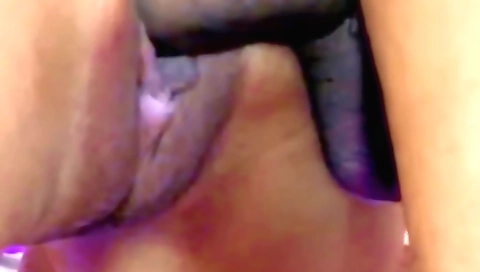 Indian brunette gets her pussy fucked in amateur videos