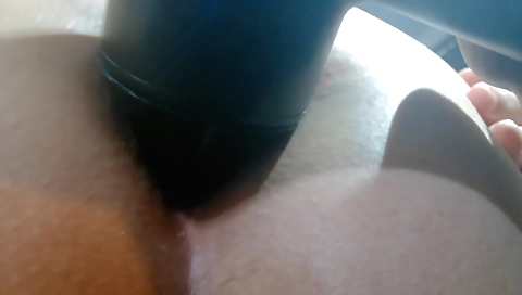 Amateur anal sex machine fucks her tight anal hole