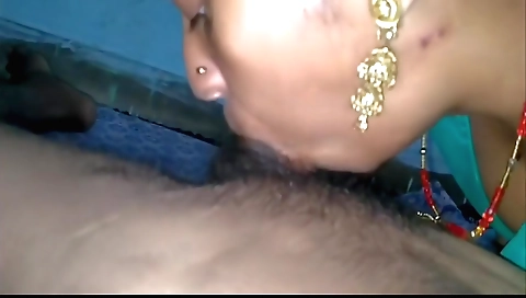 Amateur brunette riding a cock on a bed and then riding it on her back