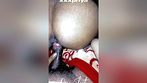 Indian girl's beautiful tits and sweet face show off