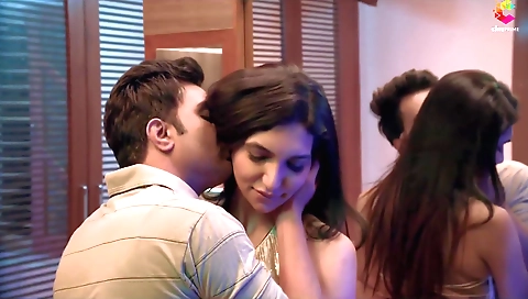 Amateur brunette is on the net and it shows her 34f breasts