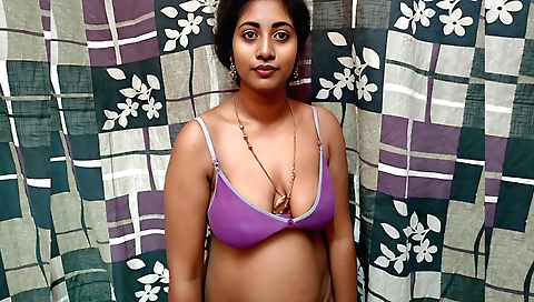 Indian teen enjoys erotic sex with lover in amateur porn