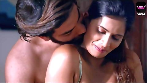 Cute teen 18+ with a cute face and cute body is on net