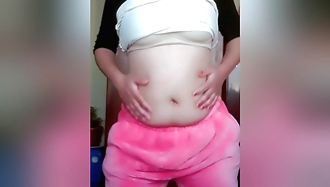 Hot chick masturbating on webcam on her leather shorts