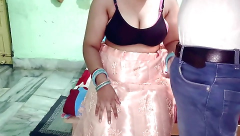 Amateur amateur big ass brunette fucks with his dick