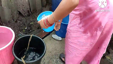 Indian girl shows off her body in her private area