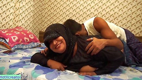 Indian amateur milf enjoys her sexy body in her film