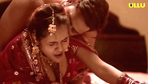 Brunette babe in net and showing her cute body in hd