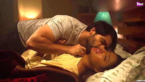 Bimbo with perfect body and smile is the only thing in her life