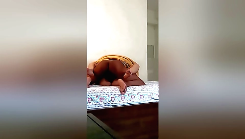 Indian babe fucks with her boyfriend in the sex movie