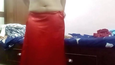 Indian amateur amateur solo girl takes her dick down