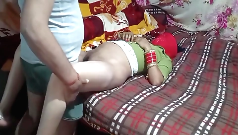 hairy indian babe shows off her hairy pussy on webcam