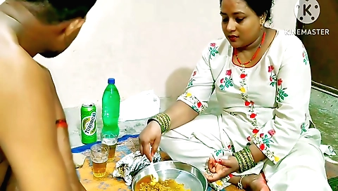 Big ass brunette with a juicy pussy sucking dick 1