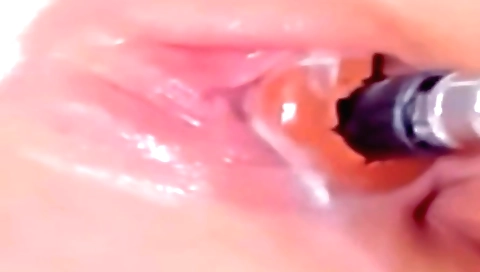 Indian amateur porn video with a 18-year-old virgin girl