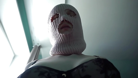 Indian babe touches every inch of his body and gets cum