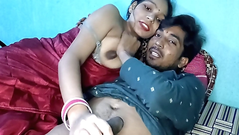 Indian brunette milf has a great fun with her boyfriend