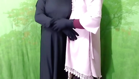 Indian bhabhi gets fucked with her big tits and pussy