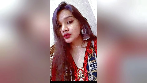 Today Exclusive- Sexy Desi Chick Shows Her Boobs And Pussy