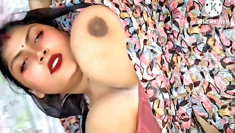 Indian whore with huge breasts gets fucked by her boyfriend