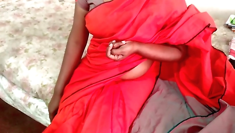 Indian hottie plays with her camera in amateur solo video