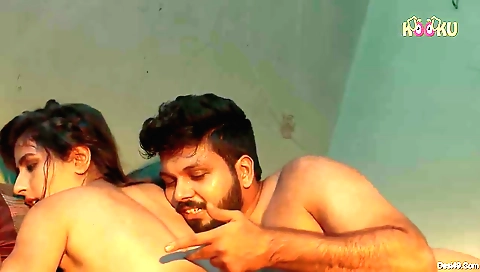 Brunette brunette gets off on her legs and is getting off