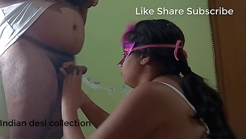 Amateur brunette pussy getting fucked in the webcam