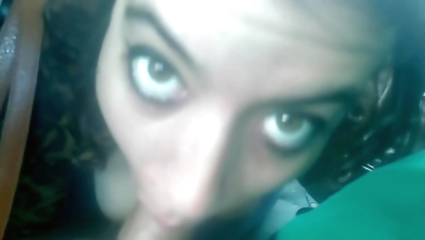 Indian babe caught on bus gets a cumshot on her face