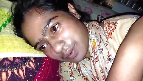 Amateur brunette teen 18+ in black lingerie 18+ sex