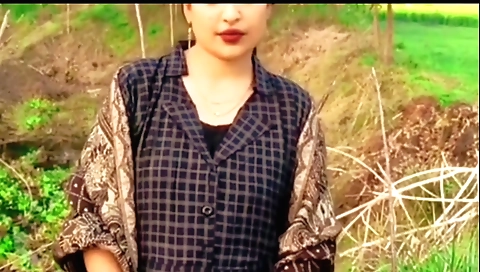 Amateur brunette plays with a small toy in her pussy