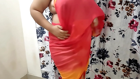 Desi Village Bhabhi Changing Her Clothes In Bedroom With Camera On