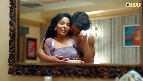 Old woman with a perfect body seduces a dude and gets fucked